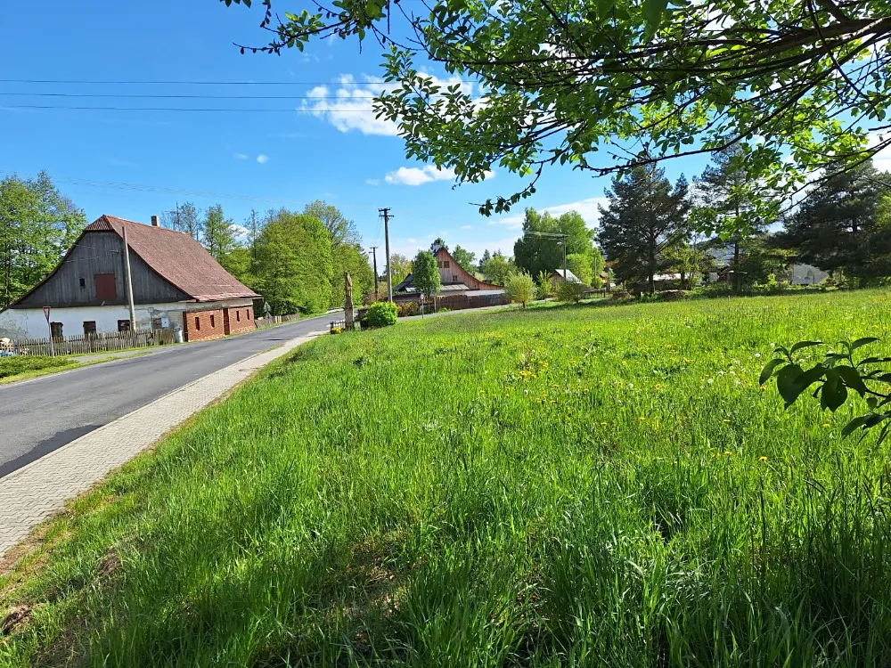 Prodej stavebního pozemku 2097 m²